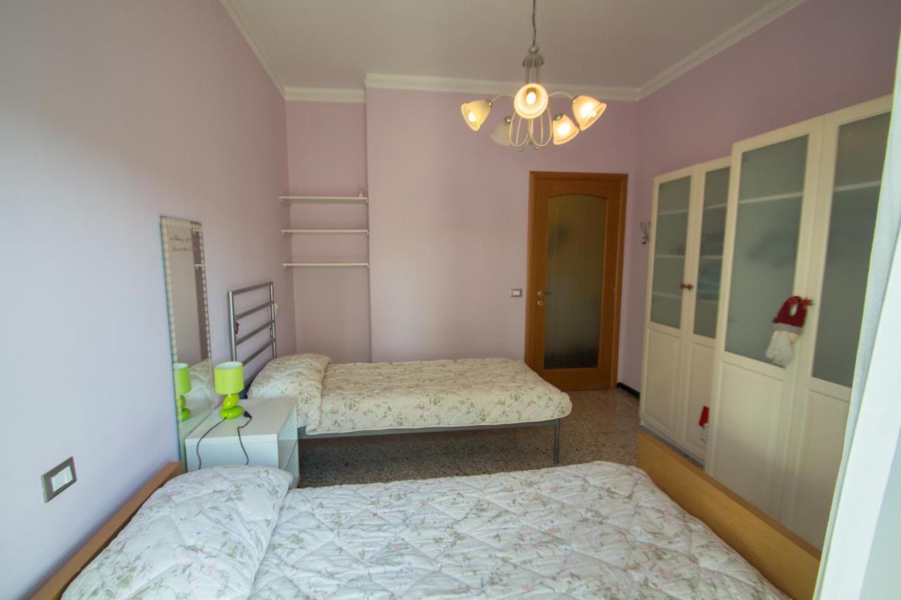 سافونا Yellow House المظهر الخارجي الصورة